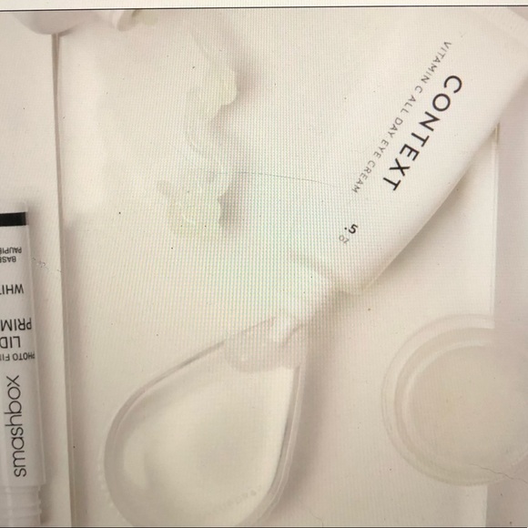 Makeupdrop Original - Silicone Beauty Applicator - Picture 2 of 3